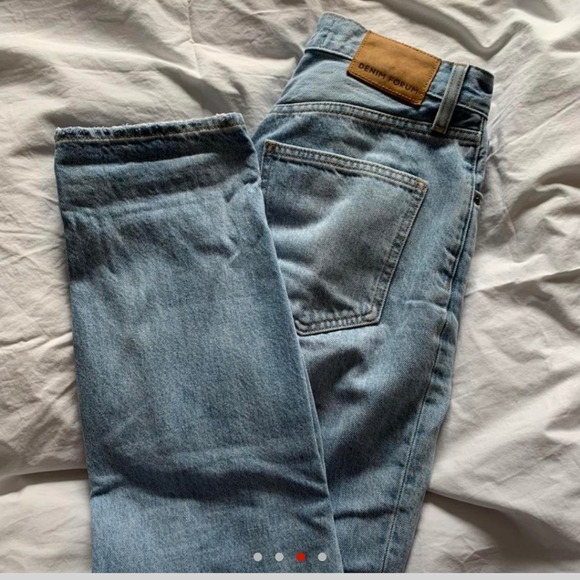 Aritzia Denim Forum The Boyfriend High Rise Loose Jeans 28L - Picture 3 of 8